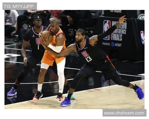 拥有独特足球签名鞋的球星及其背后故事分析 拥有独特足球签名鞋的球星及其背后故事分析